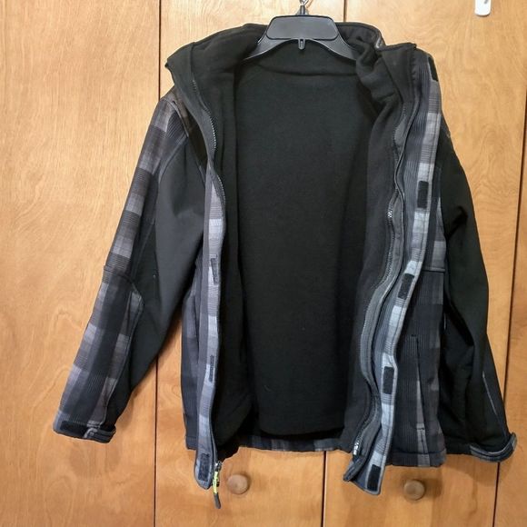 Snozu Women's Performance Color Block Gray/Black Lined Shacket (L) - Picture 8 of 9